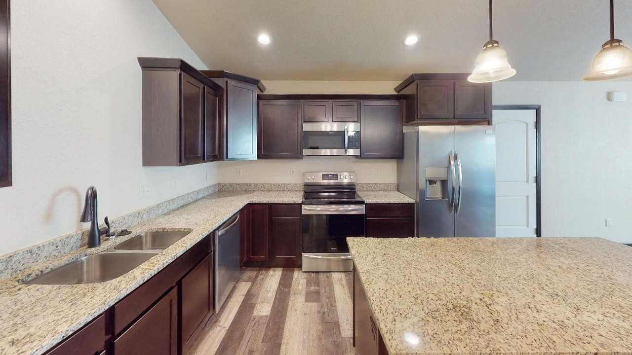 551 Westwind Rd - Photo 4 of 12
