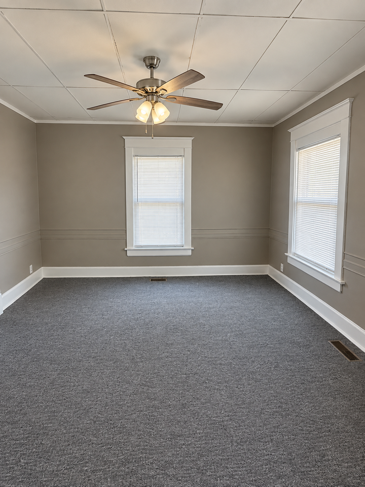 747 S Fort Ave - Photo 4 of 14
