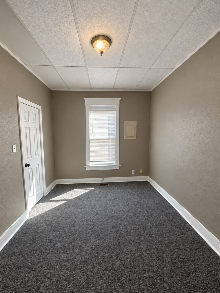 747 S Fort Ave - Photo 7 of 14