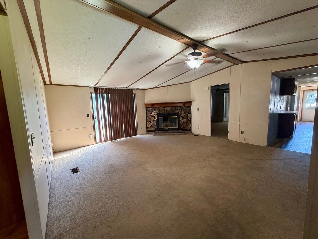 1050 Darrell Thompson Rd - Photo 3 of 18
