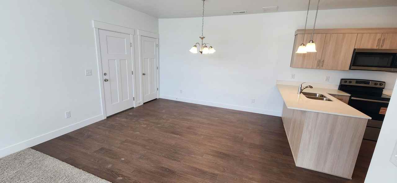 6668 W Twin Rocks Ln #B201 - Photo 3 of 12