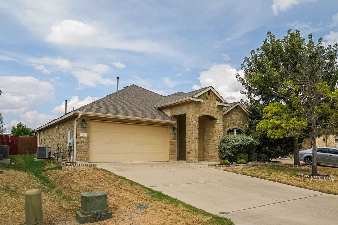 313 Longhorn Cavern Rd - Photo 2 of 20