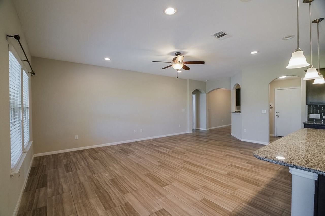 313 Longhorn Cavern Rd - Photo 7 of 20