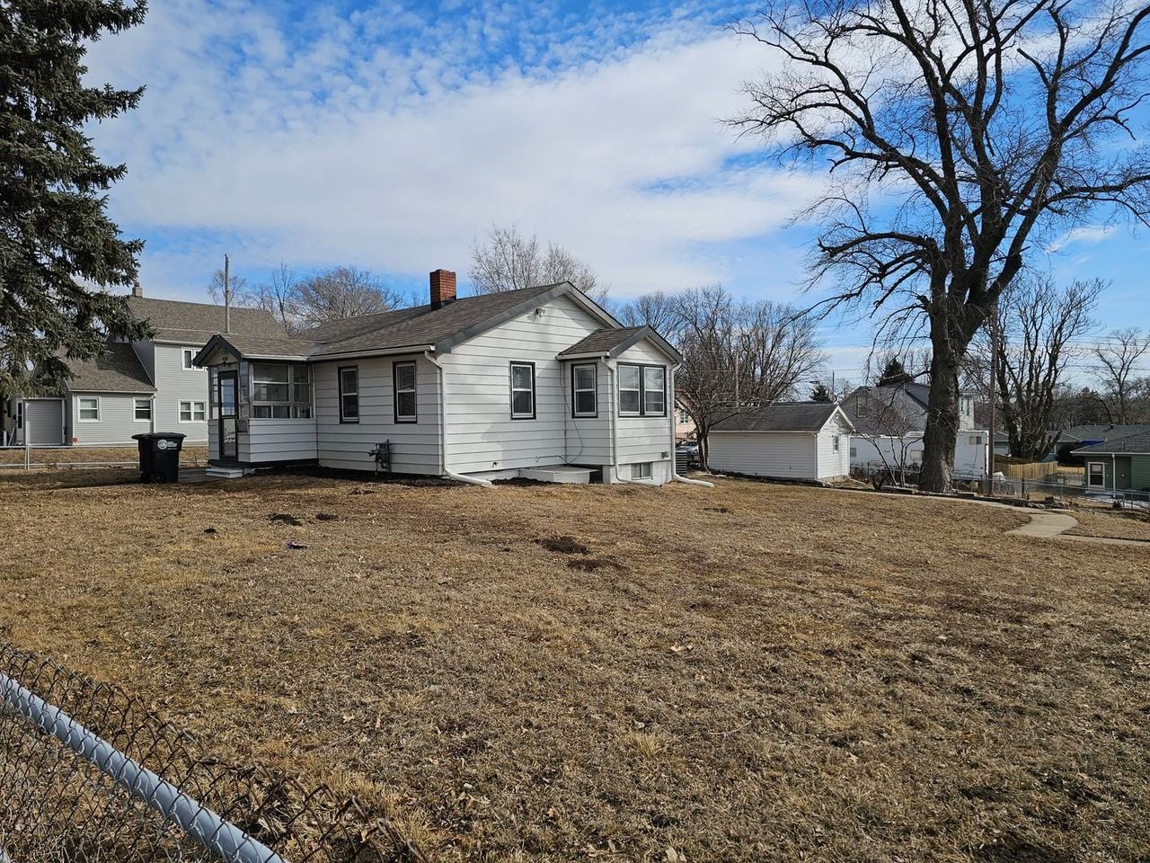 4501 Browne St - Photo 2 of 25