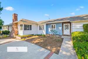 featured image of 1033 Encino Ave