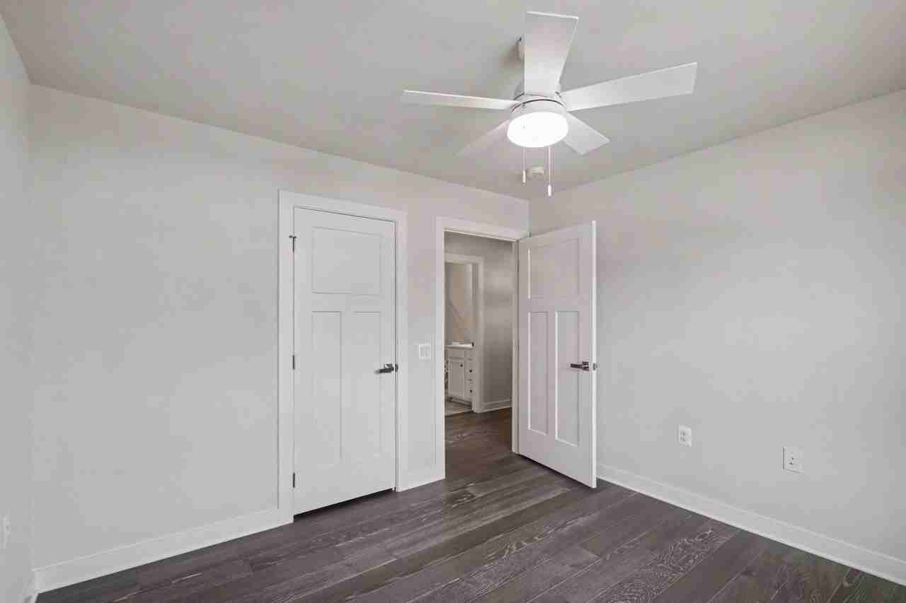 8914 Penrith Dr - Photo 2 of 25