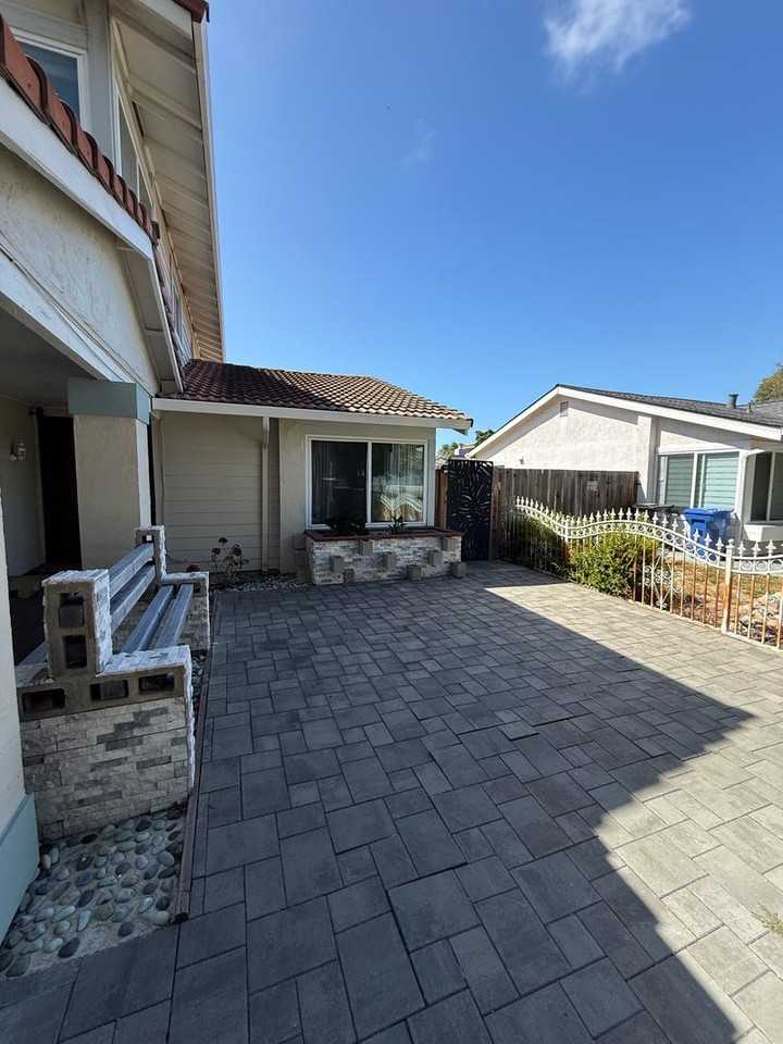 32625 Lake Mead Dr - Photo 4 of 47