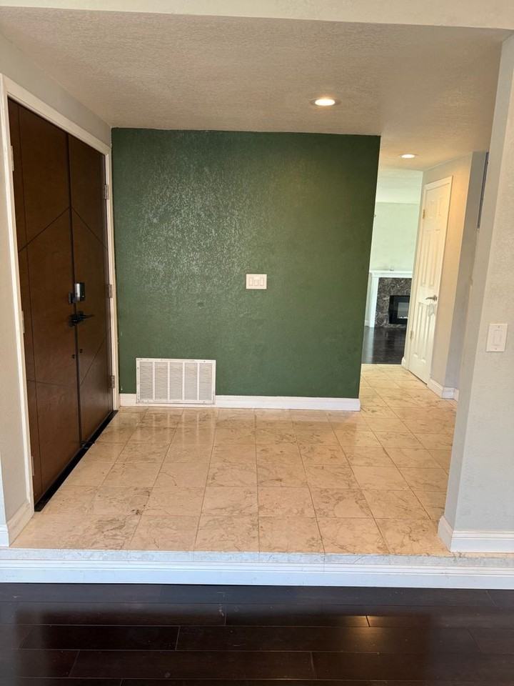 32625 Lake Mead Dr - Photo 7 of 47