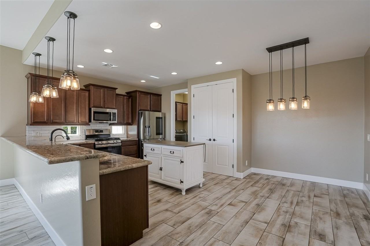 1478 Varsity Dr - Photo 7 of 50