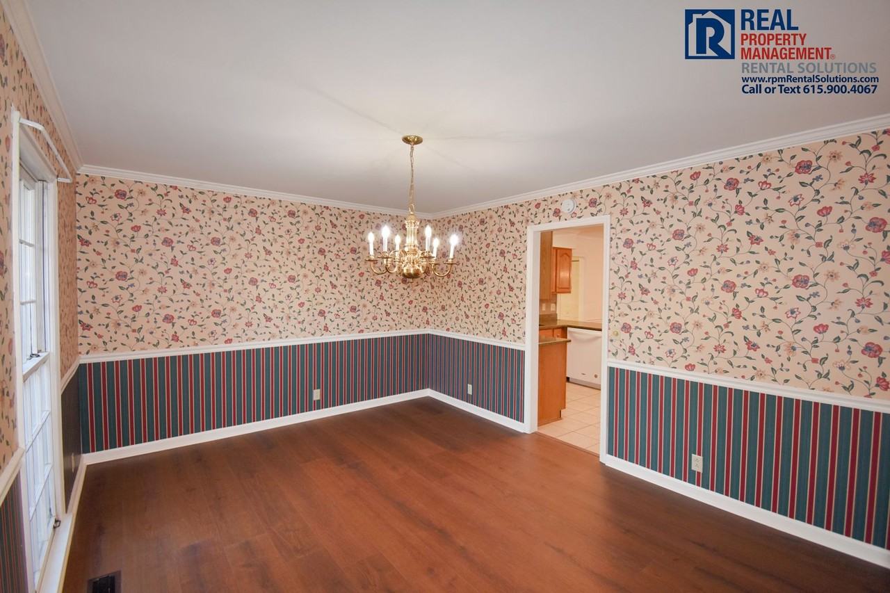 2307 Londonderry Dr - Photo 4 of 40