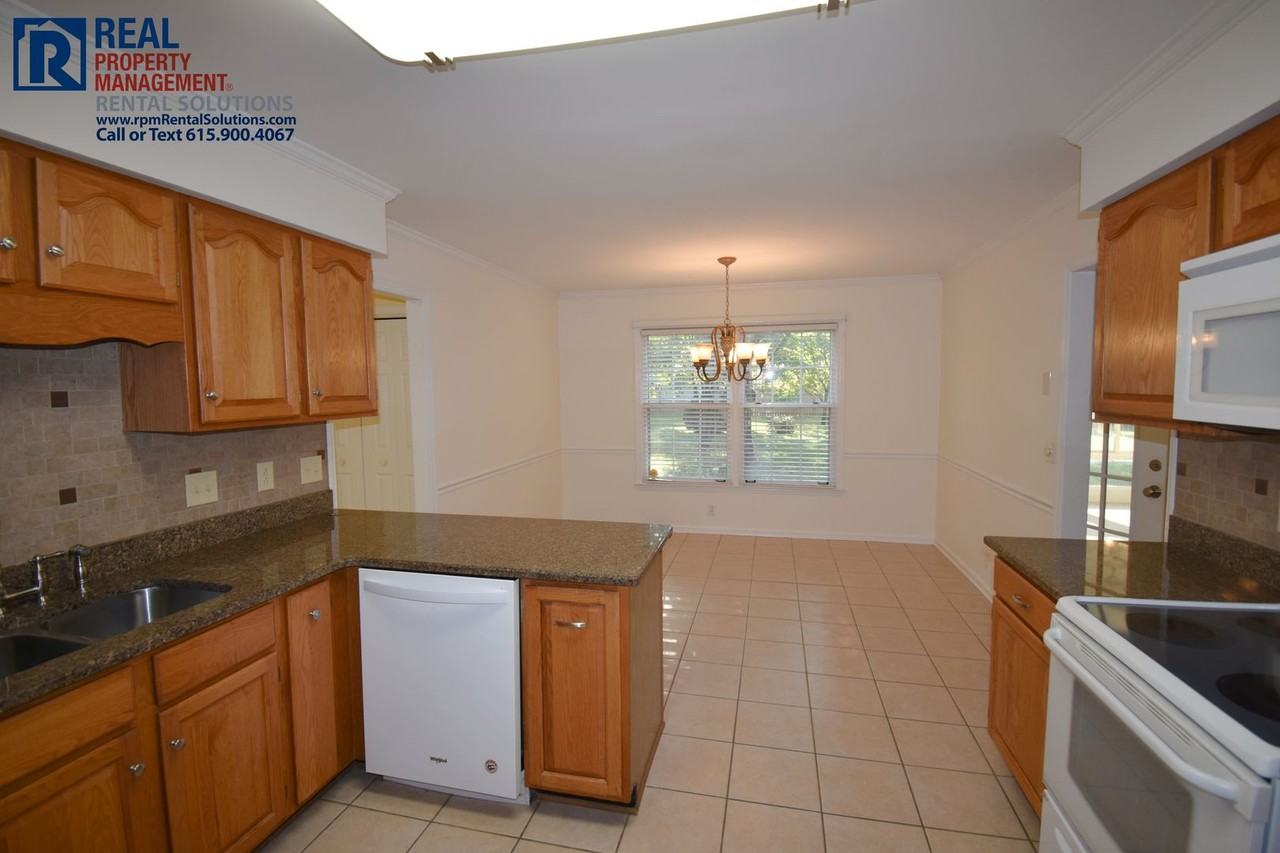 2307 Londonderry Dr - Photo 7 of 40
