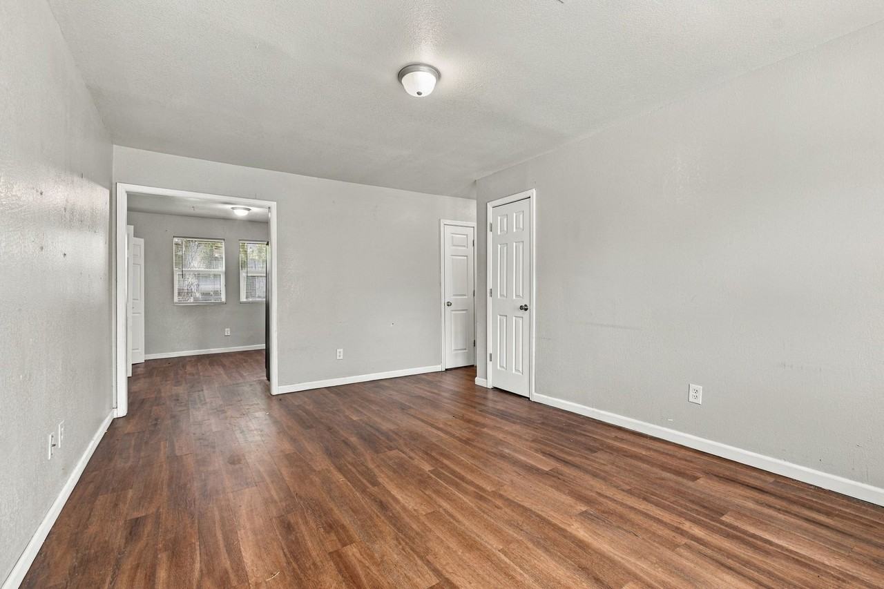 3709 E 27th Pl - Photo 6 of 22