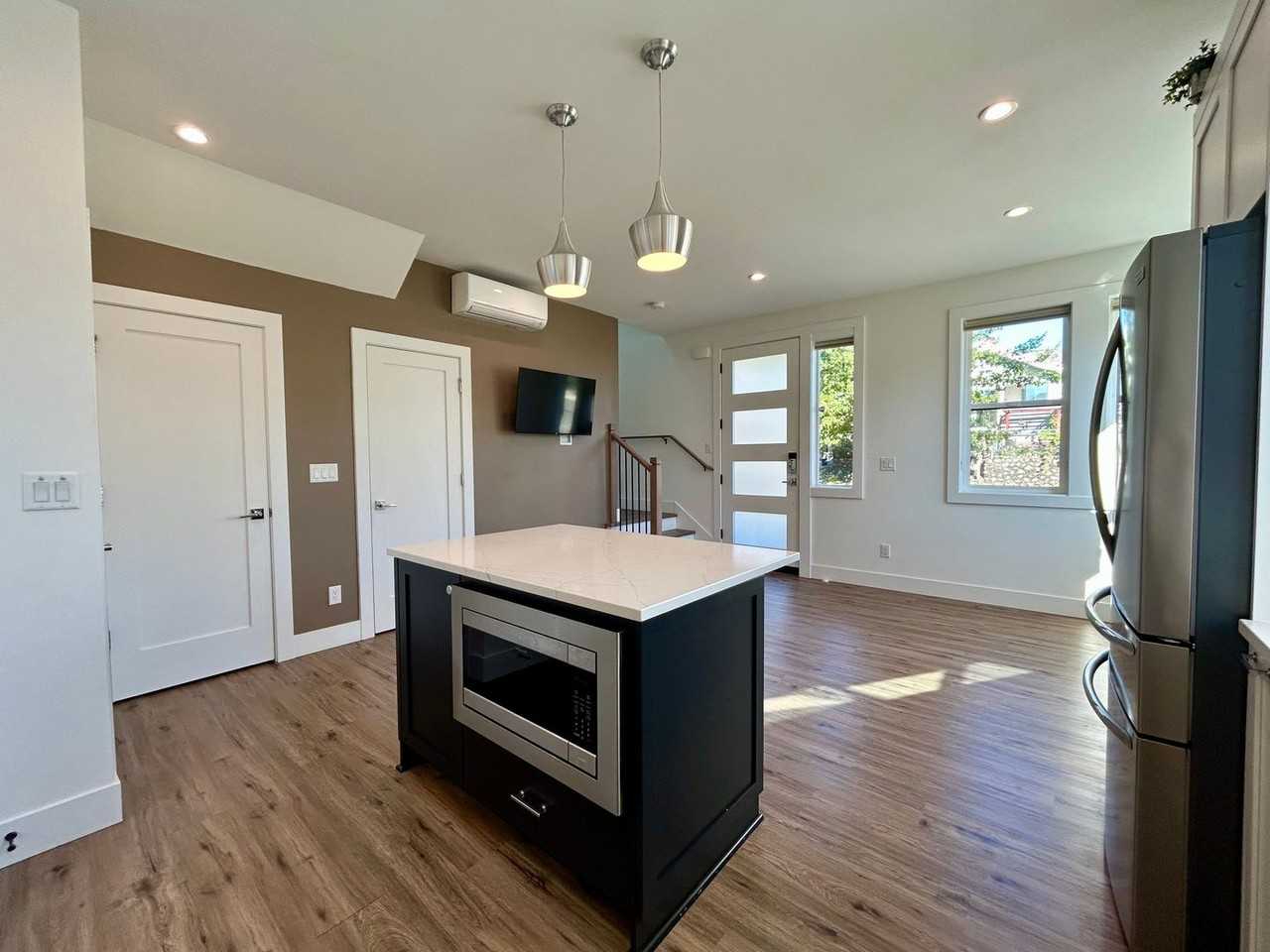 3233 17th Ave S - Photo 4 of 22