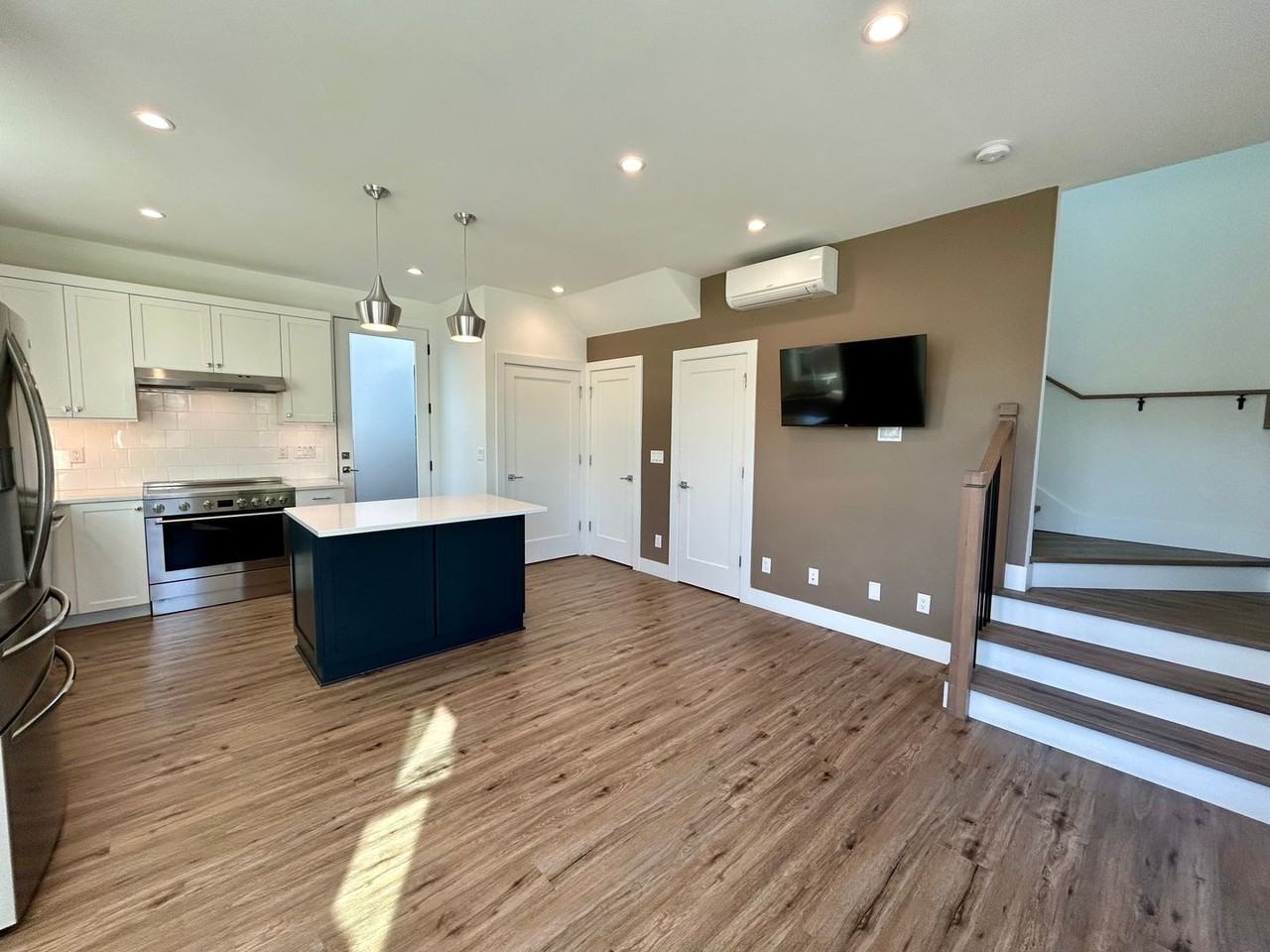 3233 17th Ave S - Photo 5 of 22