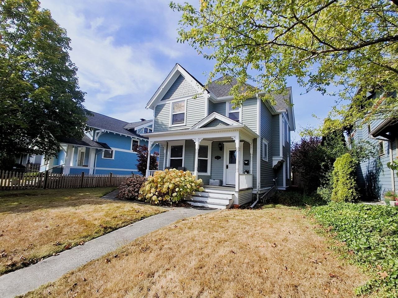 2321 Elm St - Photo 2 of 50