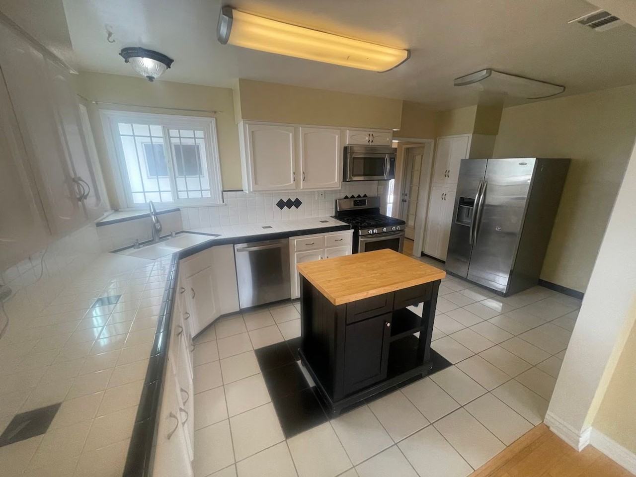 5303 W 123rd Pl - Photo 3 of 17