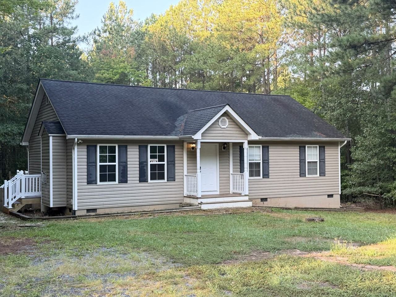 7838 Bridgeport Rd - Photo 2 of 27
