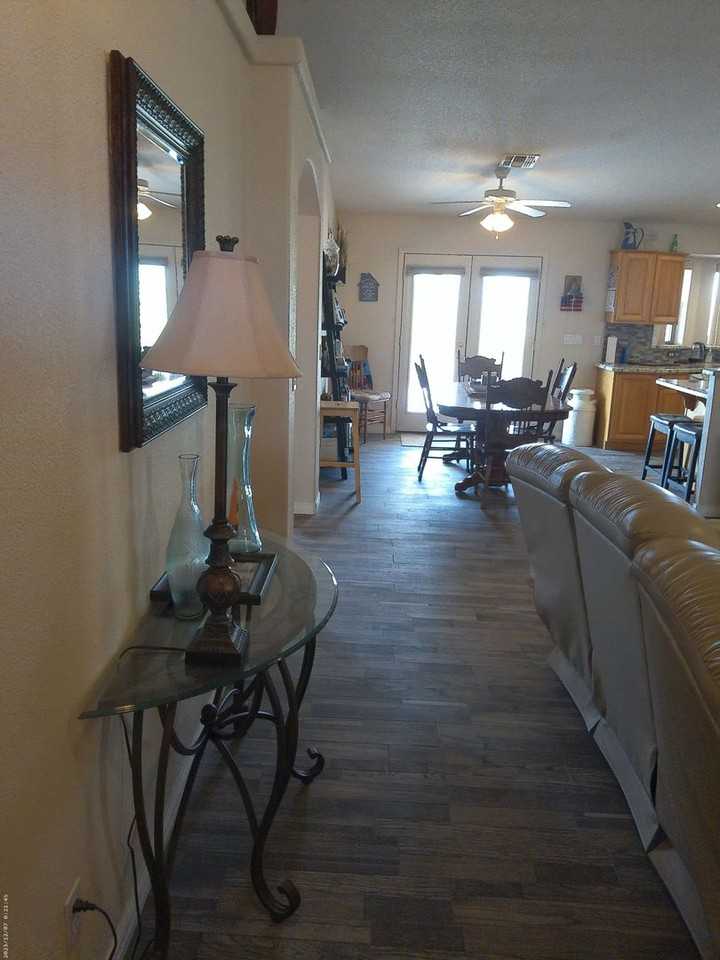 1740 Quartz Ln - Photo 7 of 50