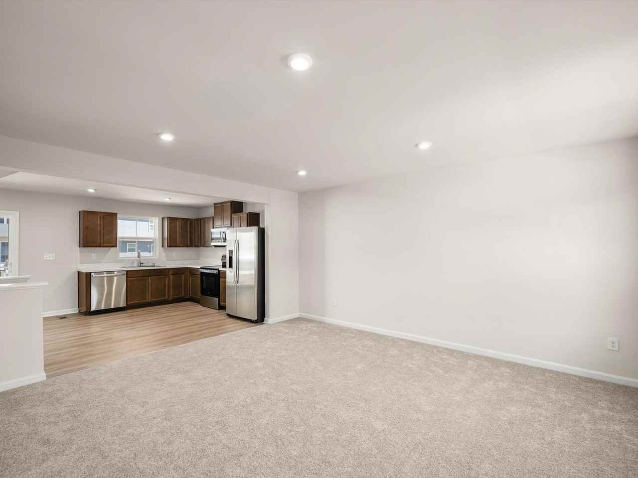 18212 Kirsten Dr - Photo 2 of 26