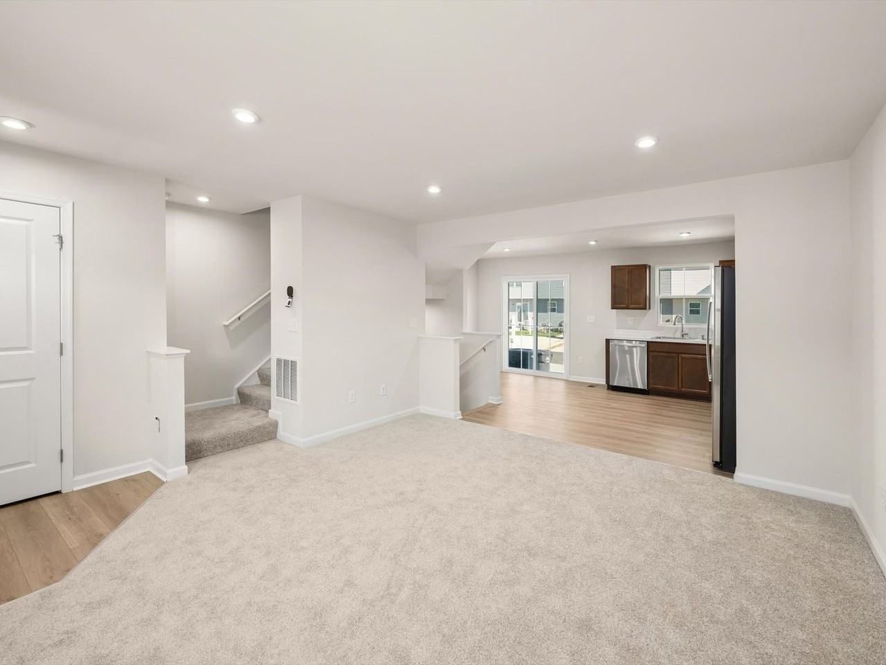 18212 Kirsten Dr - Photo 3 of 26