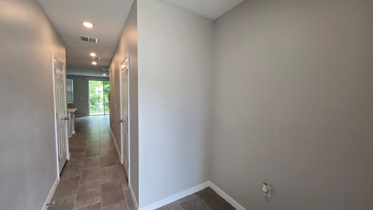 17124 Blowfish Dr - Photo 3 of 34