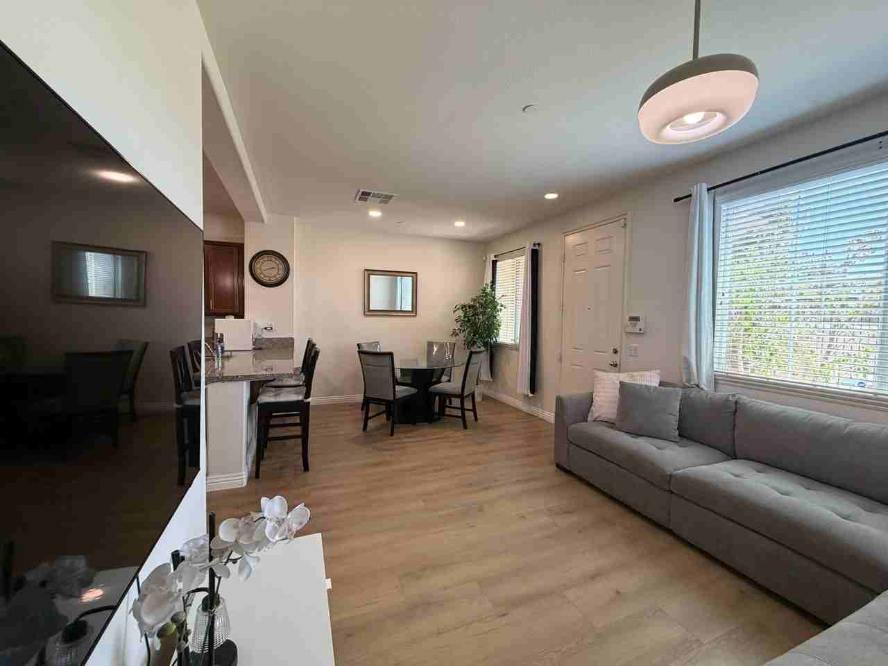 8013 City View Pl - Photo 4 of 25