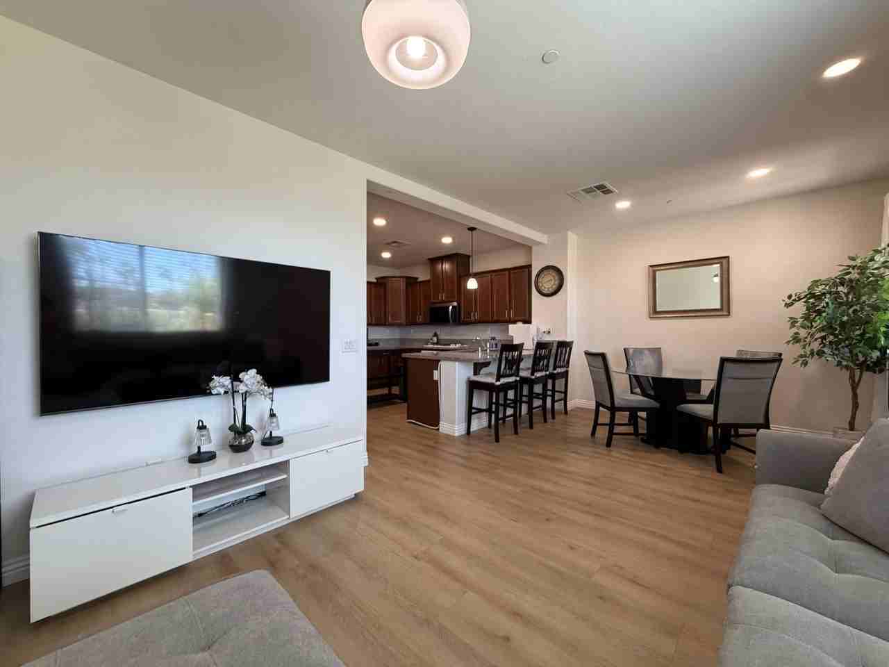 8013 City View Pl - Photo 5 of 25