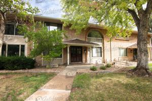 featured image of 3342 S Oneida Way