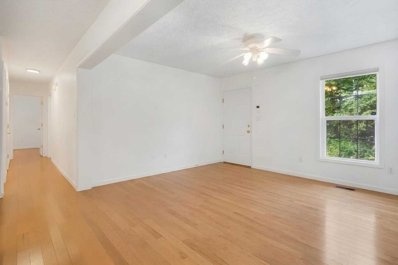 36 Rocking Porch Ln - Photo 5 of 25