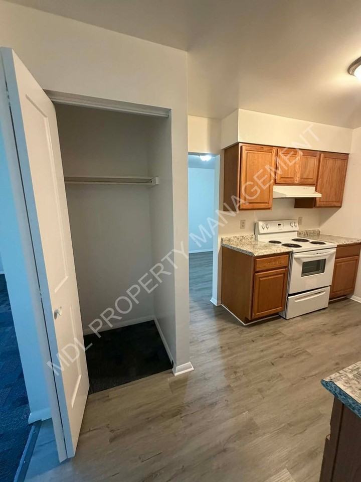 Carrollton Commons - Photo 3 of 18
