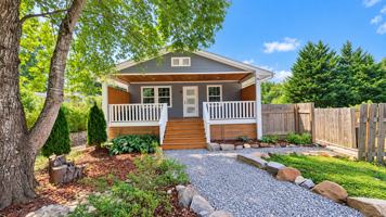 featured image of 70 Pearl St