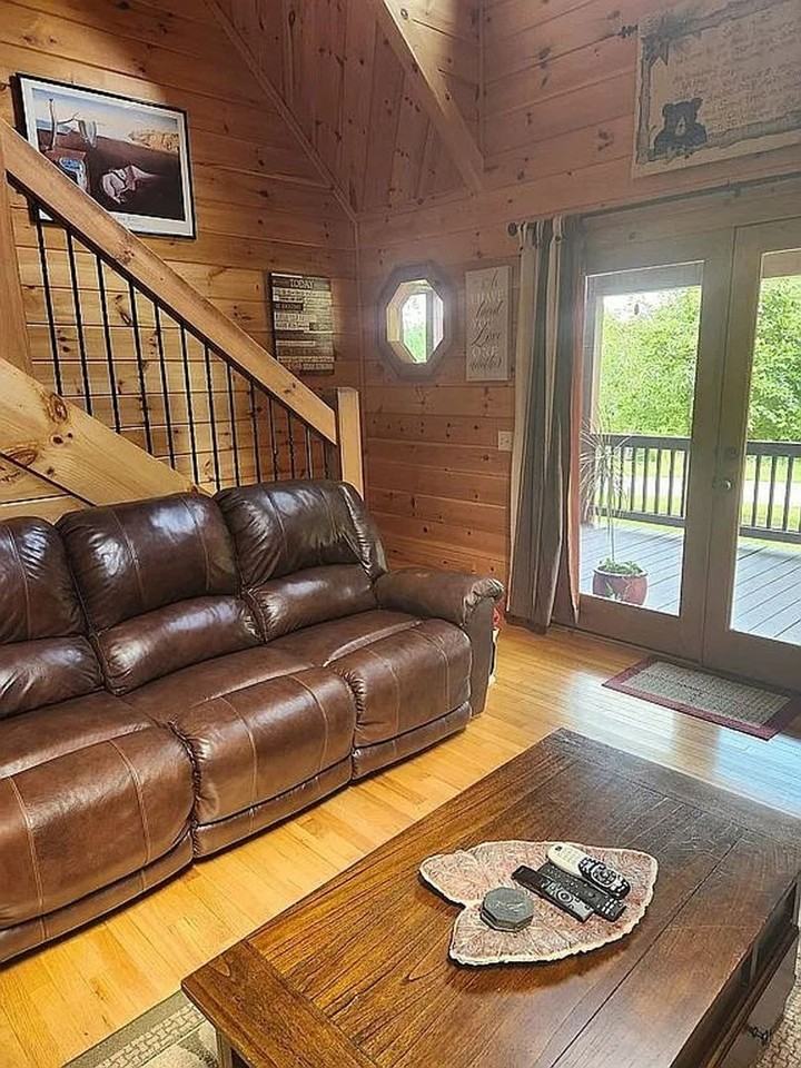 161 Clay Dr - Photo 4 of 17