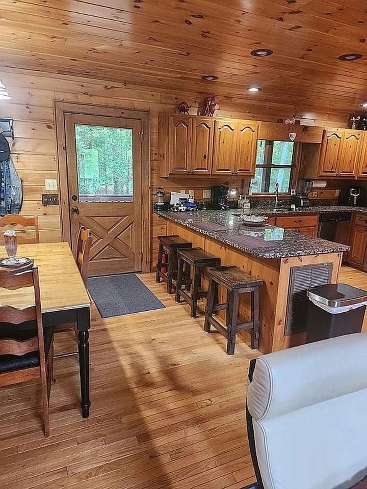 161 Clay Dr - Photo 6 of 17