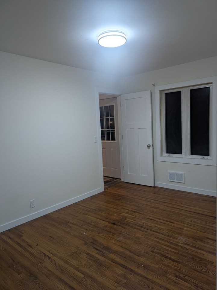 9936 11th Ave S - Photo 6 of 15
