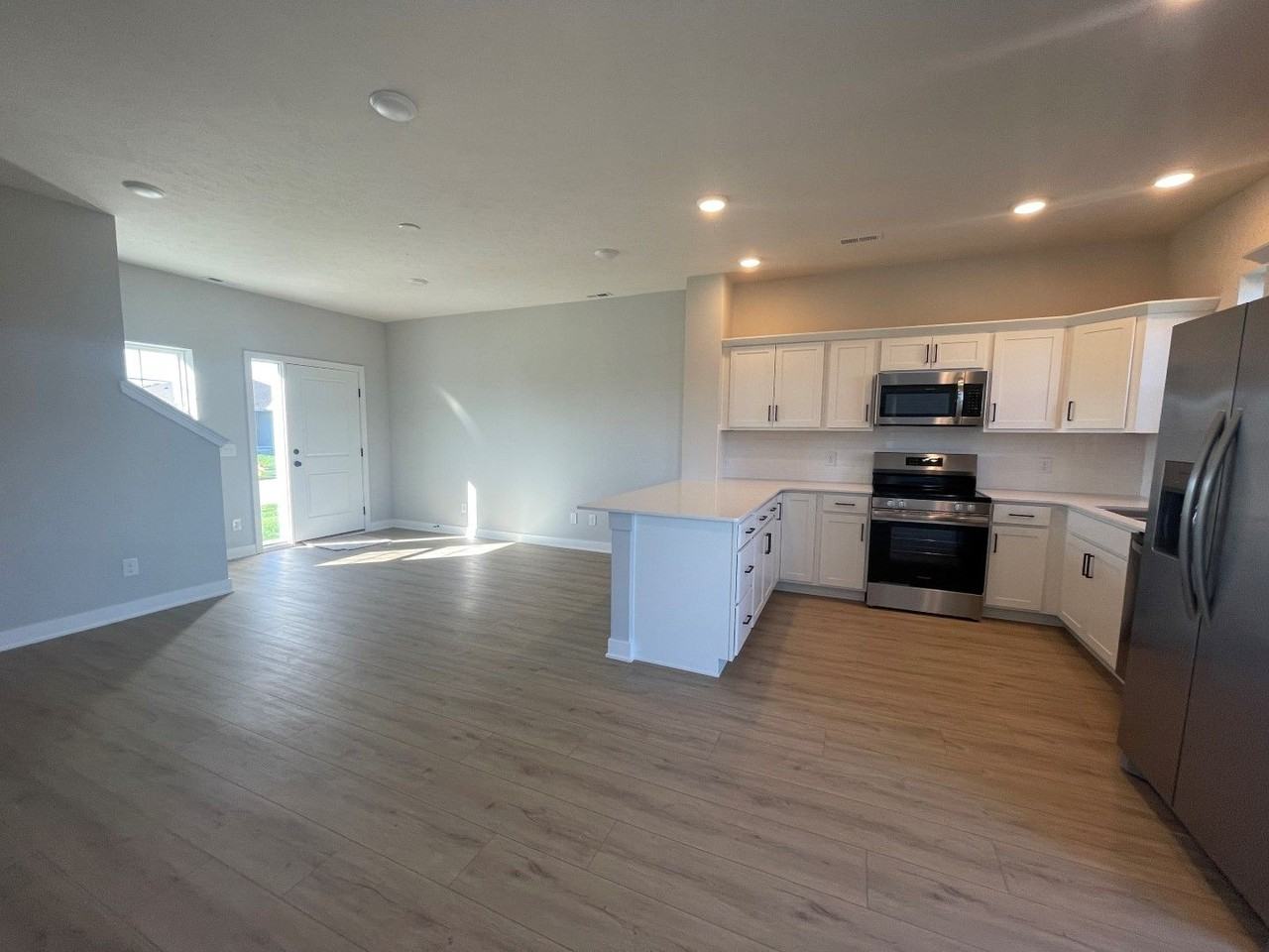 4617 Leawood Ct - Photo 4 of 18