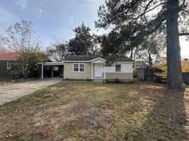 featured image of 1001 Montclair St