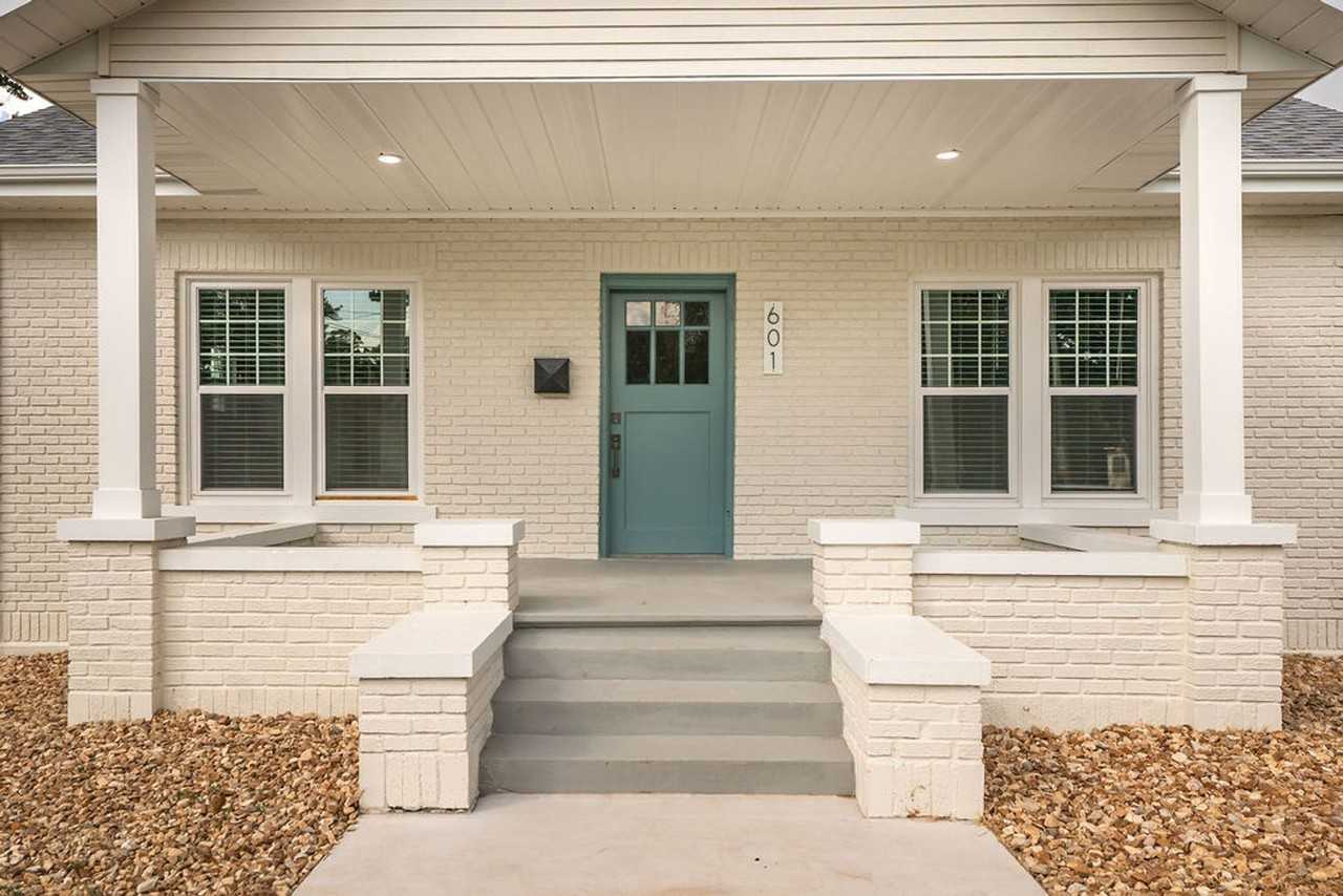 601 E Delmar St - Photo 2 of 36