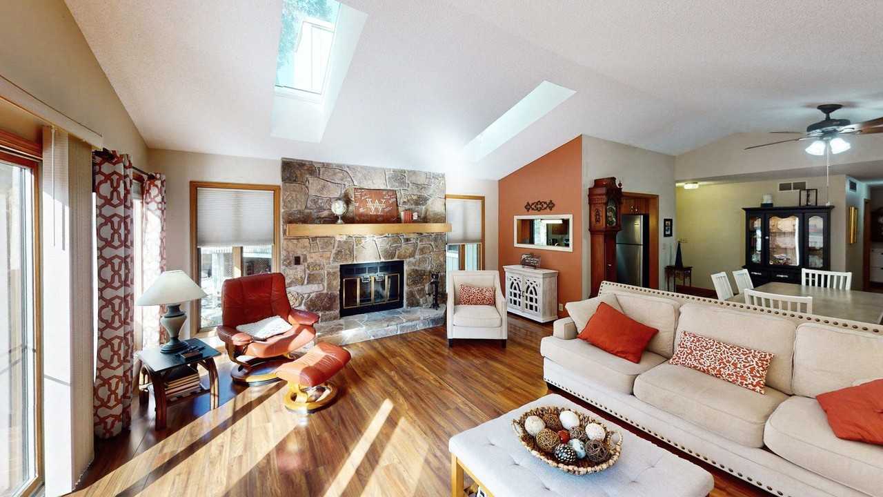 193 Meadowview Dr - Photo 6 of 31