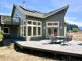 featured image of 221 Russell Ln