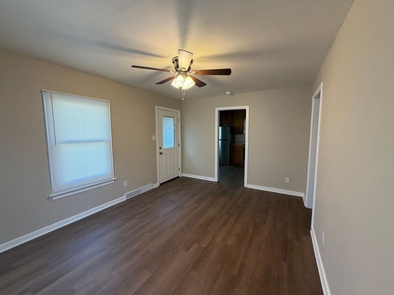 2826 Hampshire St - Photo 5 of 15