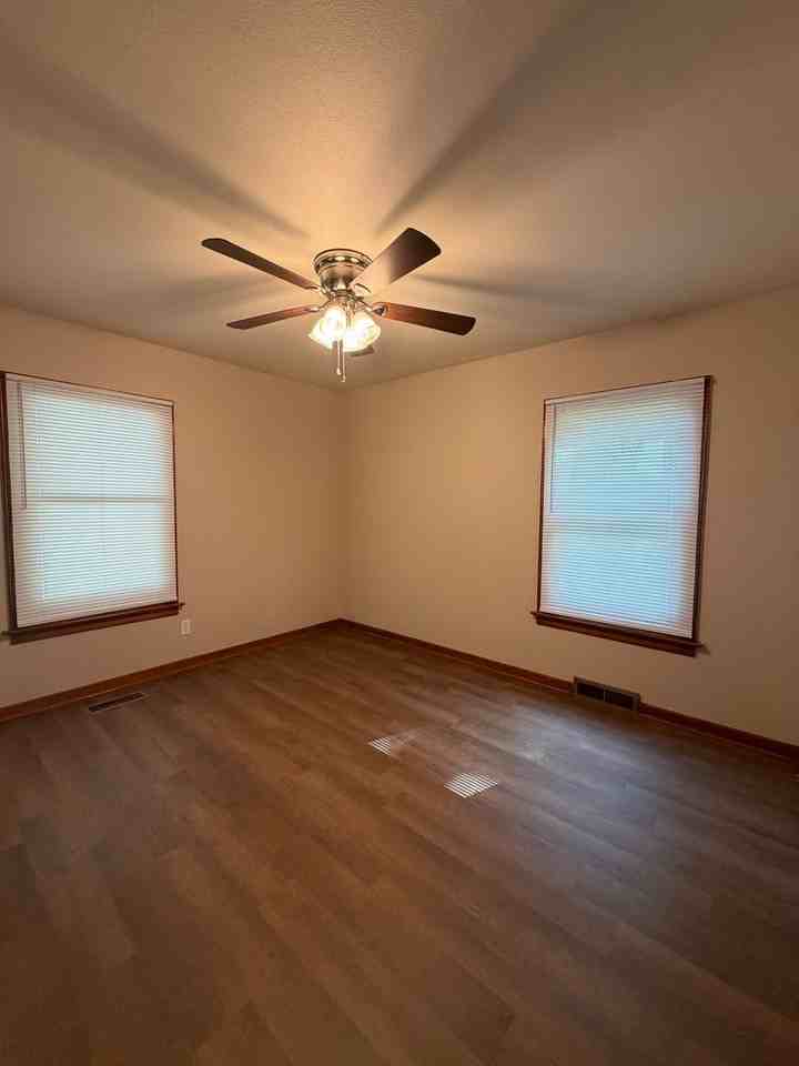 2826 Hampshire St - Photo 7 of 15