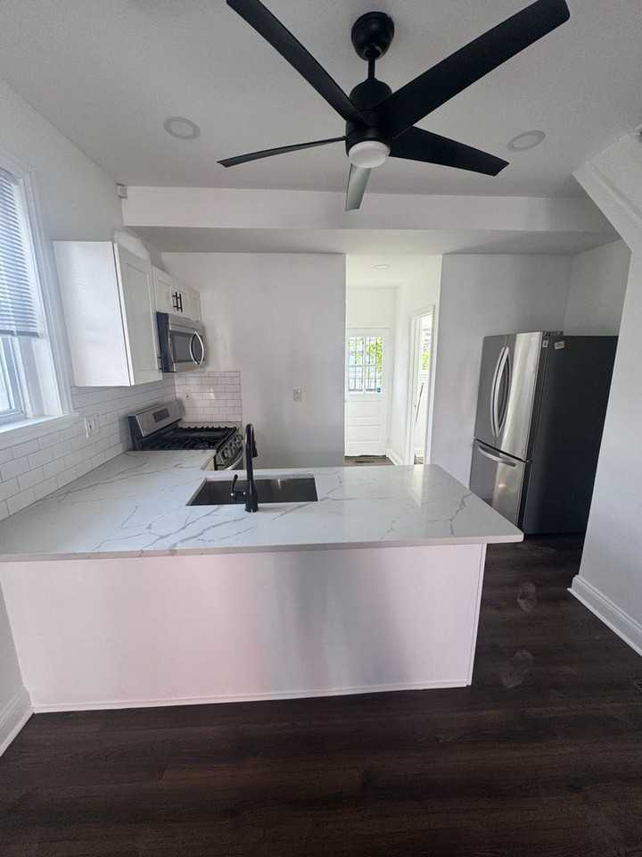 1771 N Dover St - Photo 7 of 20