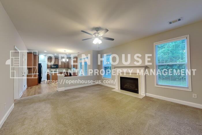 208 Northbrooke Ct - Photo 4 of 20