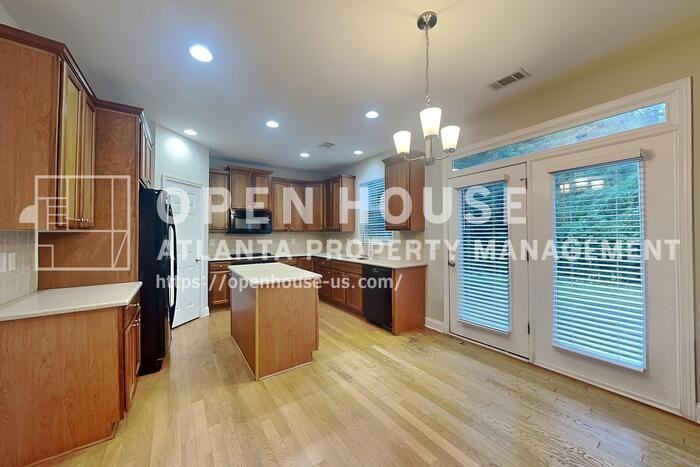 208 Northbrooke Ct - Photo 7 of 20