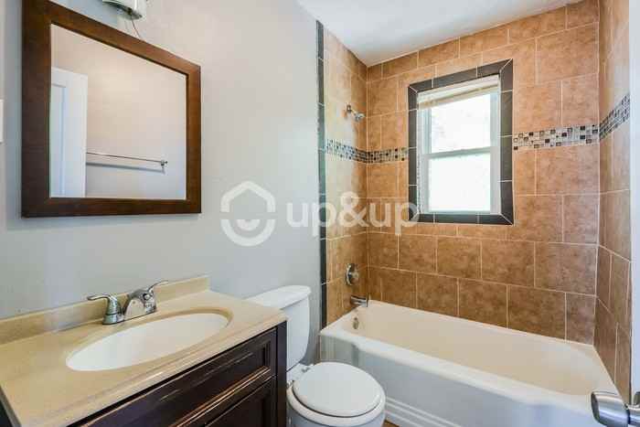 410 W Ripa Ave - Photo 4 of 11