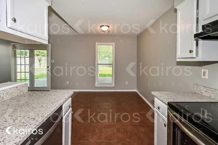 3780 Carroll Dr - Photo 6 of 16