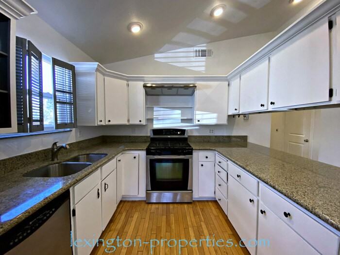 4935 San Francisco St - Photo 6 of 15