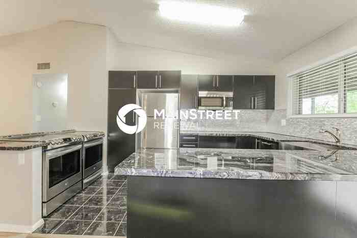 7619 W Hope Dr - Photo 7 of 16