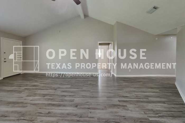 13102 Kingsmill Dr - Photo 7 of 20