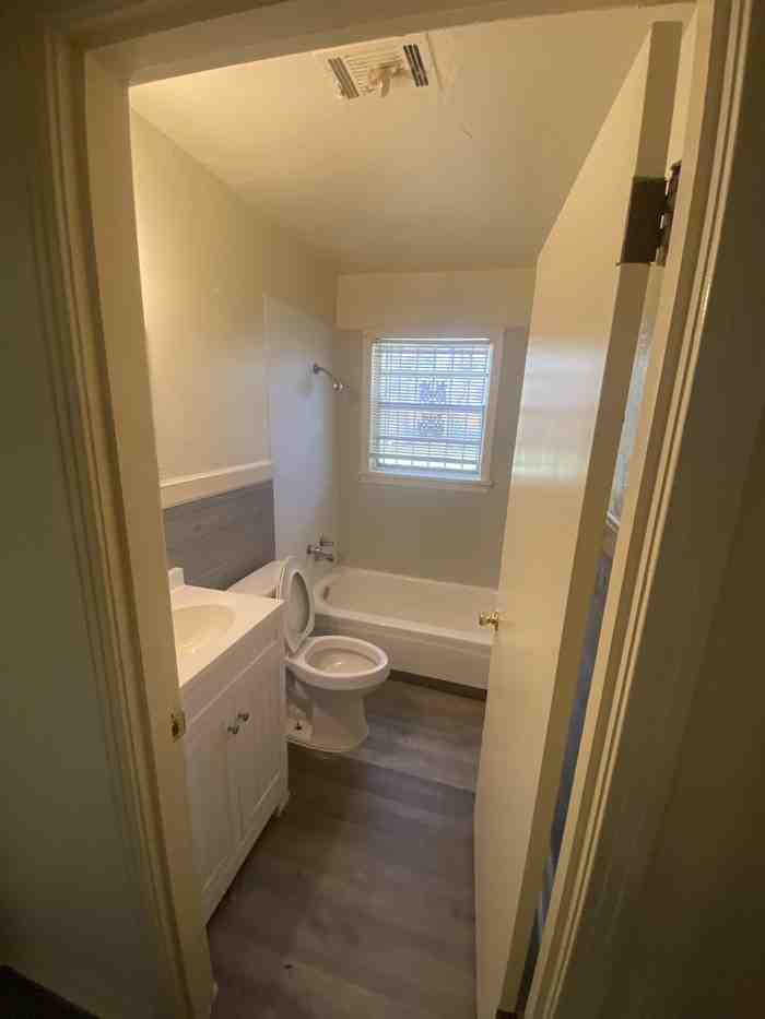 1914 Howard Dr - Photo 5 of 8